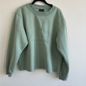 White fox sweatshirt